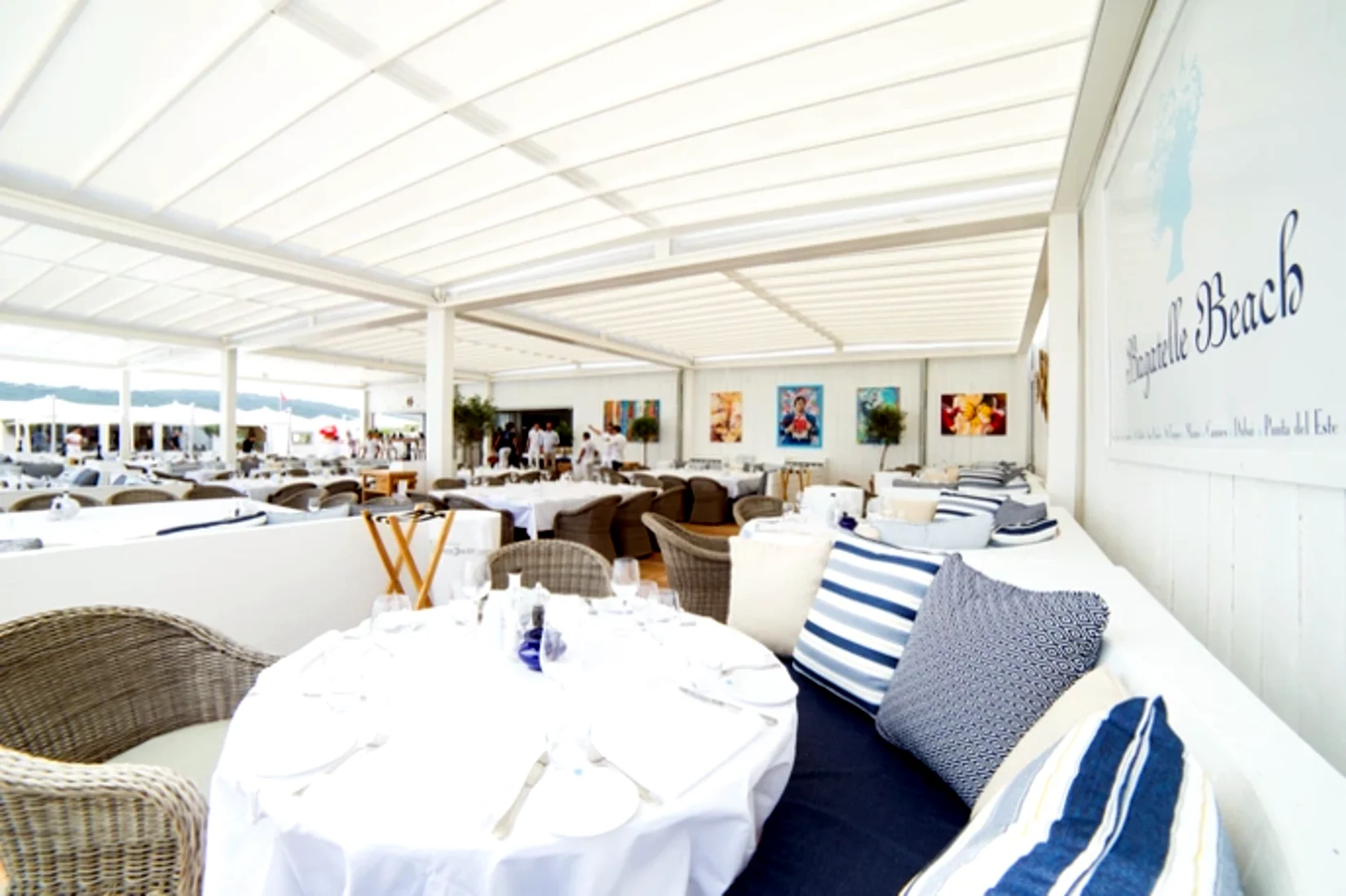 Salle de restaurant élégante — Bagatelle Beach, Ramatuelle