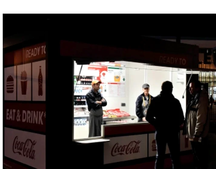 Kiosque en service un soir d'événement — Stade de France