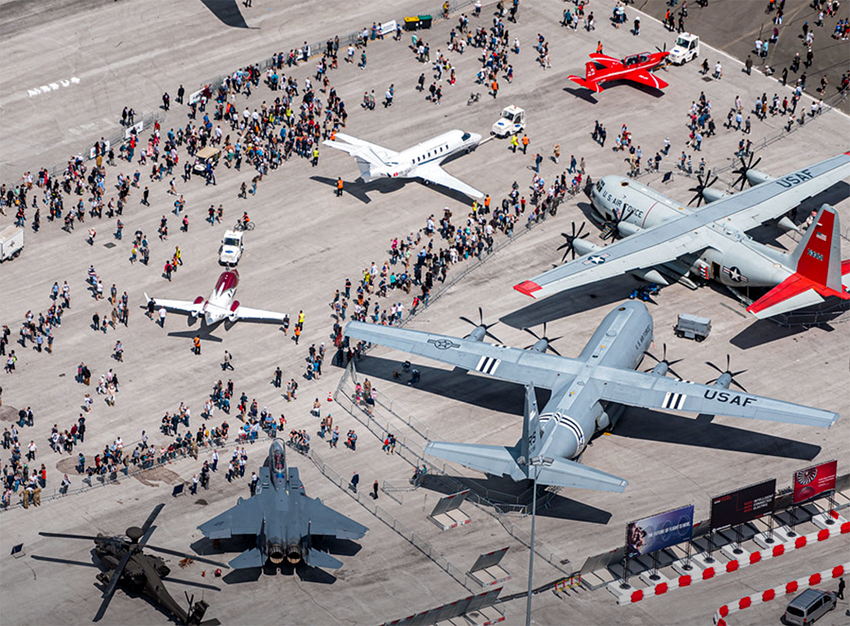 Salon international de l'aéronautique et de l'espace, Le Bourget · vue aérienne du tarmac