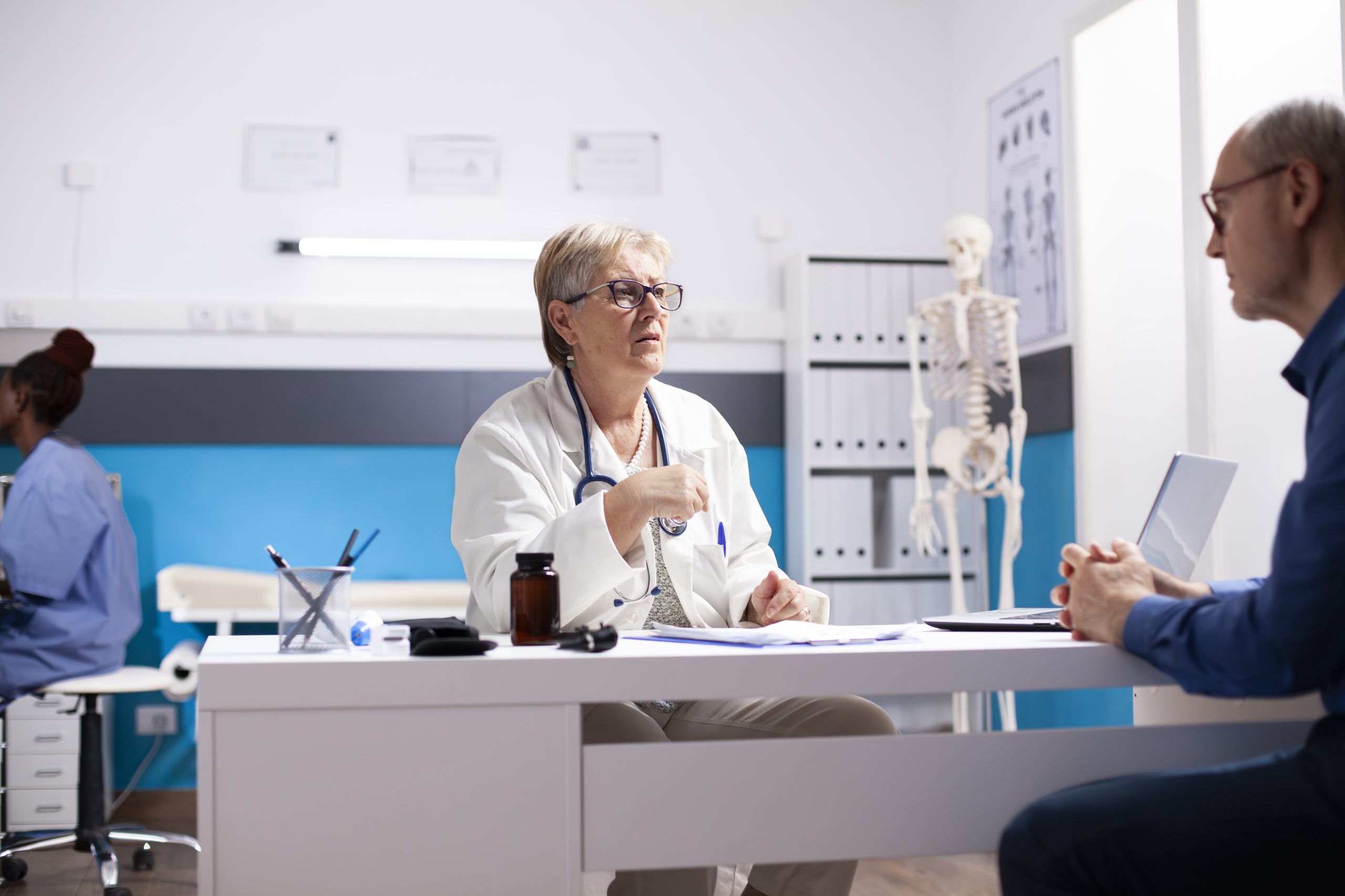 Consultation en cabinet médical — espace de santé modulaire, ERP type U accessible PMR