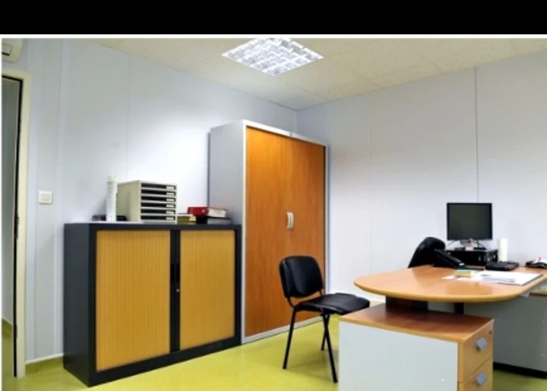 Salle de consultation — clinique de Sète