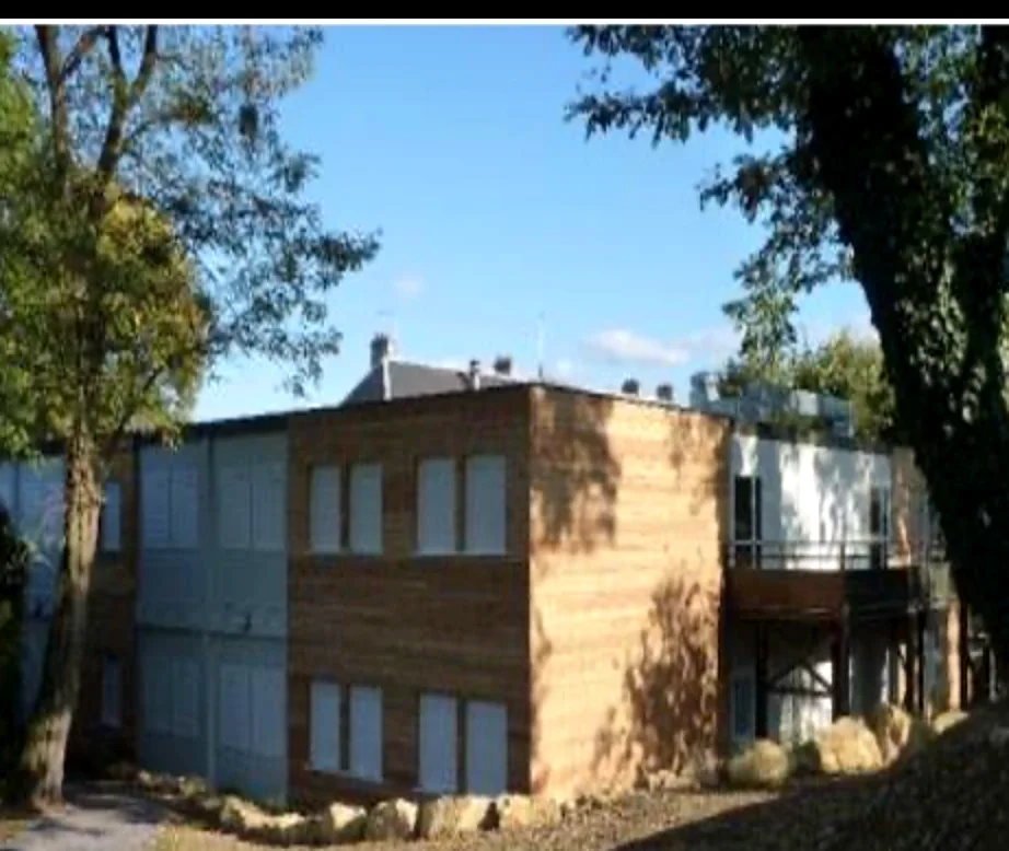 Bâtiment R+1 à bardage bois — Lycée de la Tournelle, Nancy